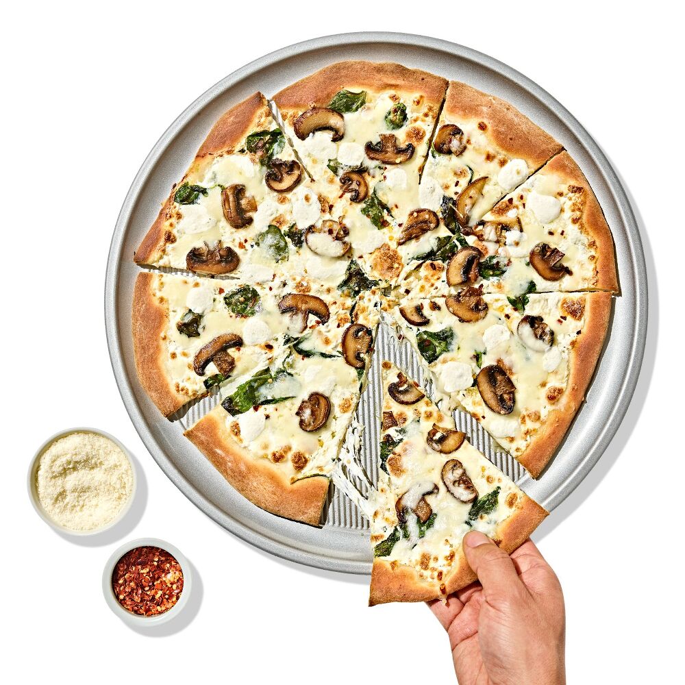 Non-Stick Pro Clear Coated 15in Pizza Pan F7
