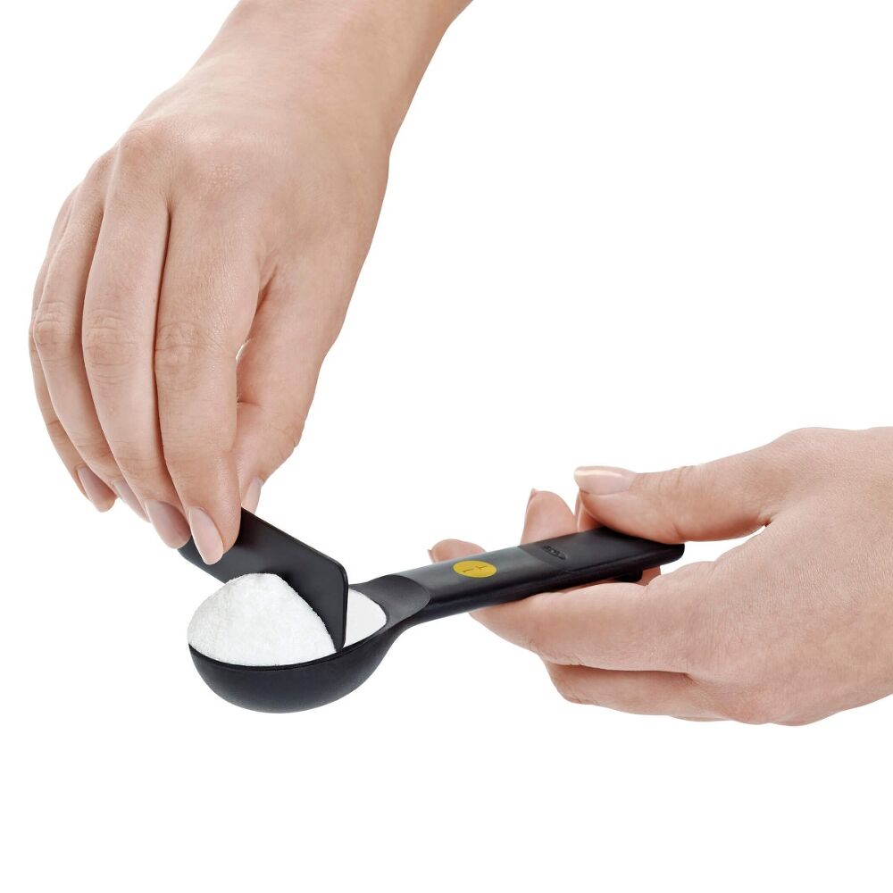 7 Piece Plastic Measuring Spoons - Black L1