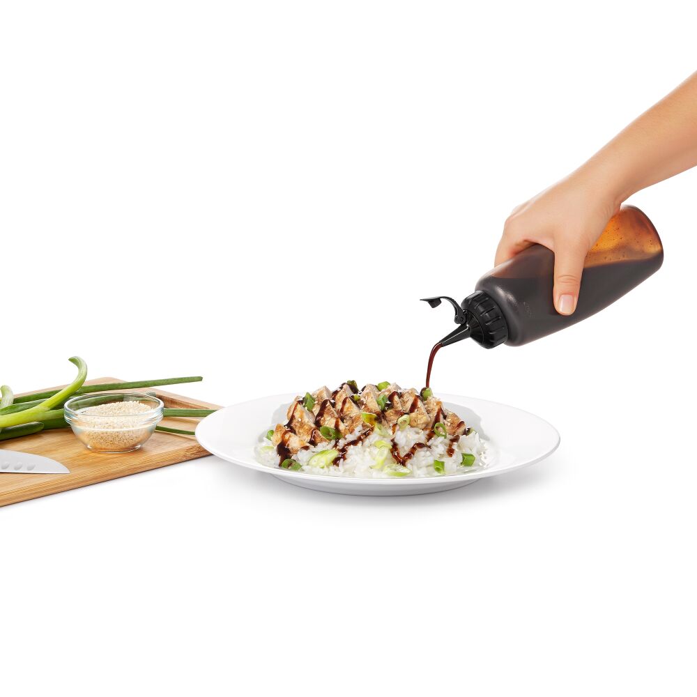 OXO Chef's Squeeze Bottles - 12 ounces D8