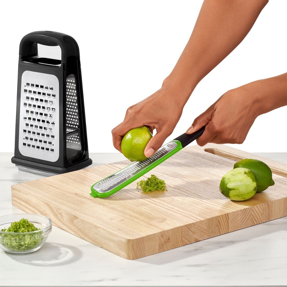 Etched Box Grater With Removable Zester G4