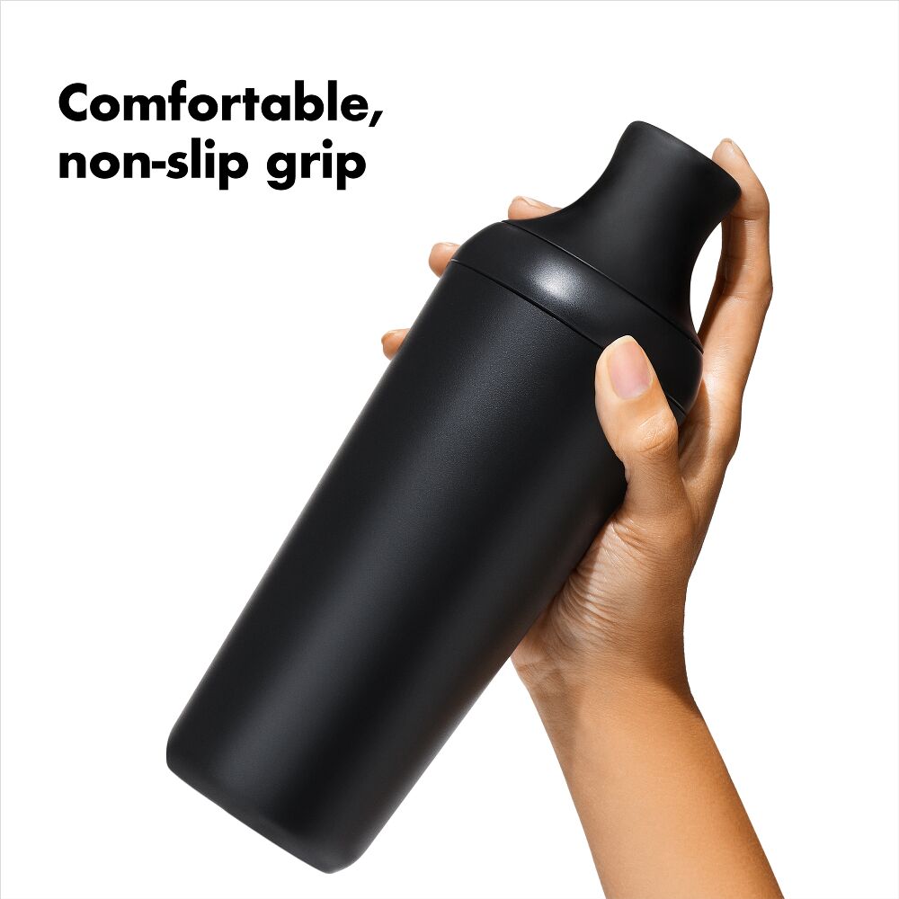 OXO Good Grips Plastic Cocktail Shaker- 20 oz/590 mL capacity G8