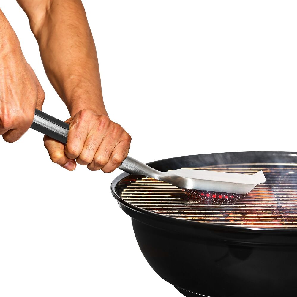 Coiled Grill Brush With Replaceable Head Q2