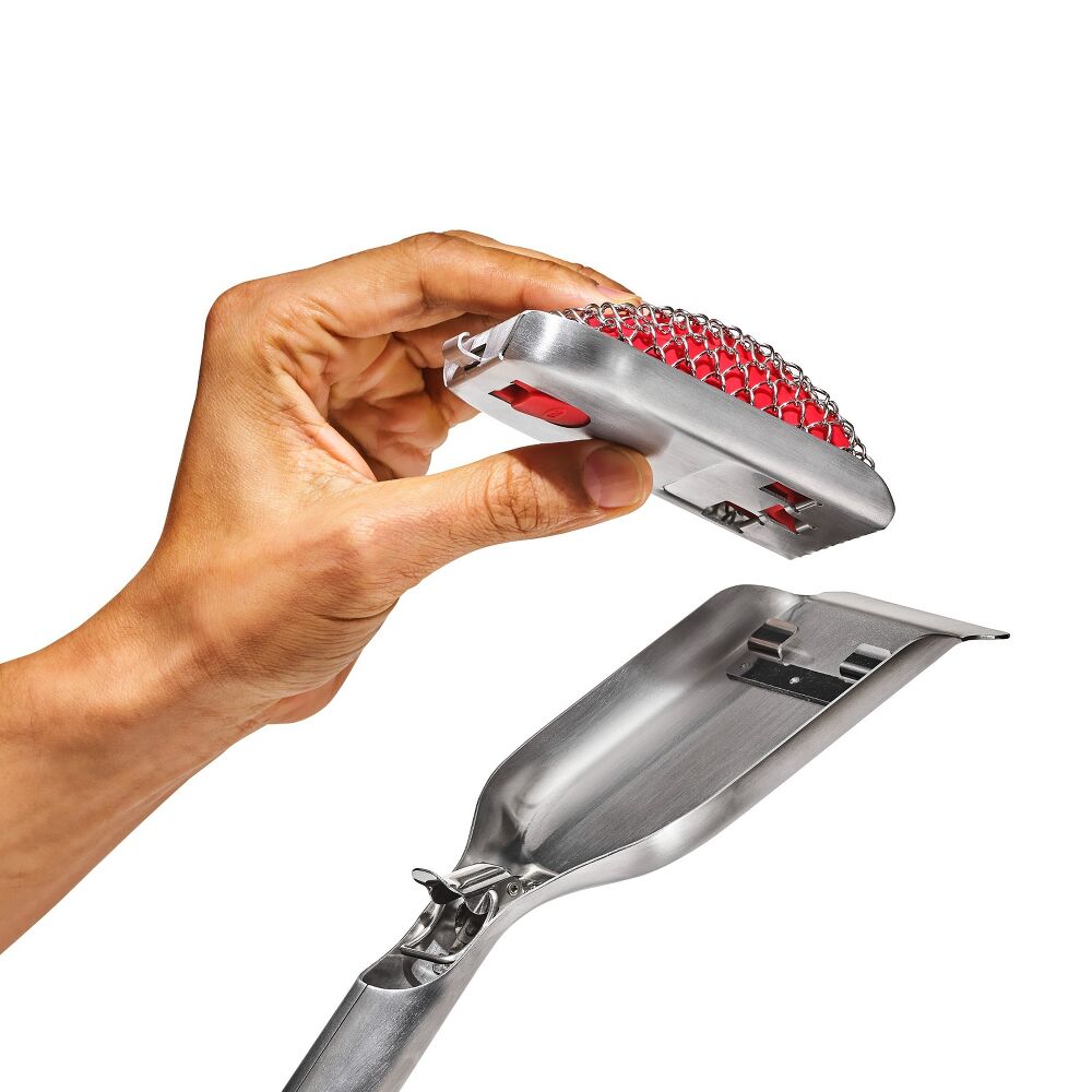 Coiled Grill Brush With Replaceable Head Q2