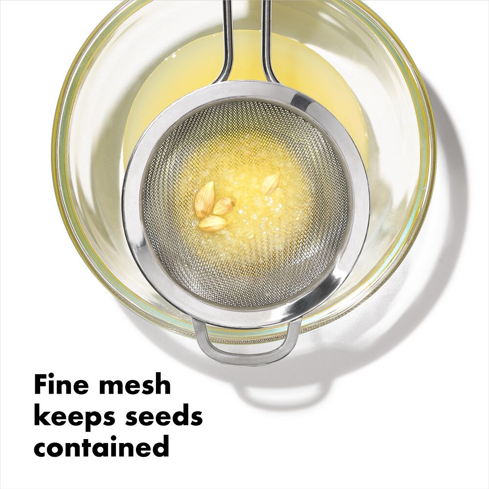 OXO Good Grips 3 in./7.6 cm Mini Strainer H7