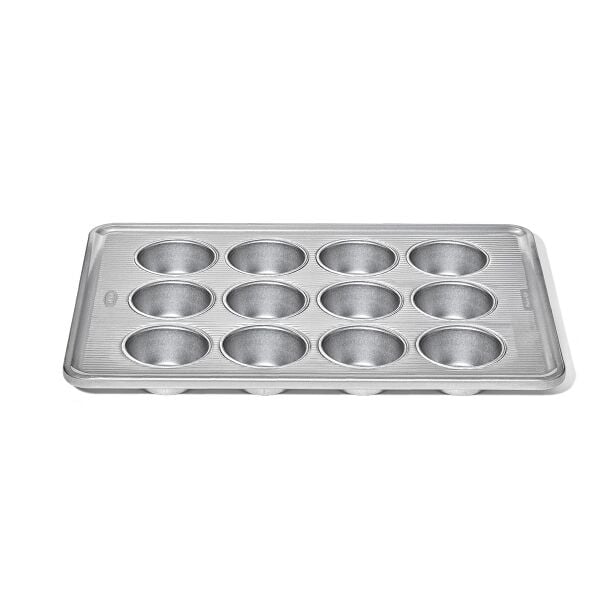 Nonstick Pro Clear Coated 12 Cup Muffin Pan W4