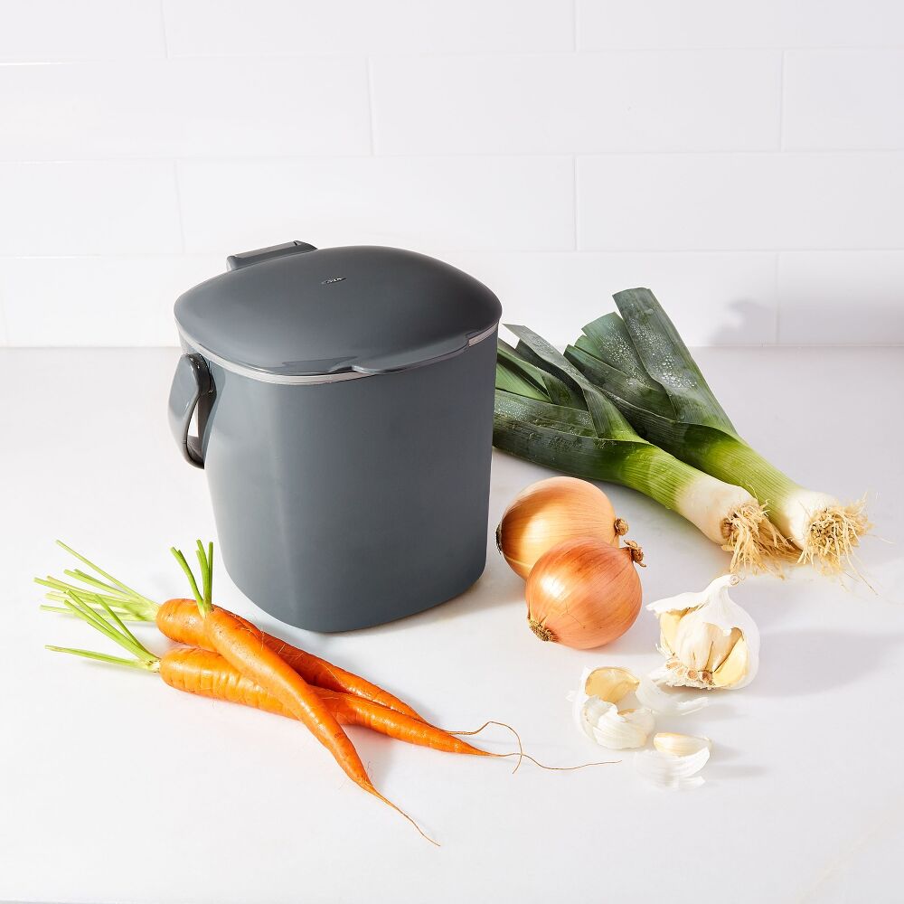 Easy-Clean Compost Bin - 0.75 Gal H1