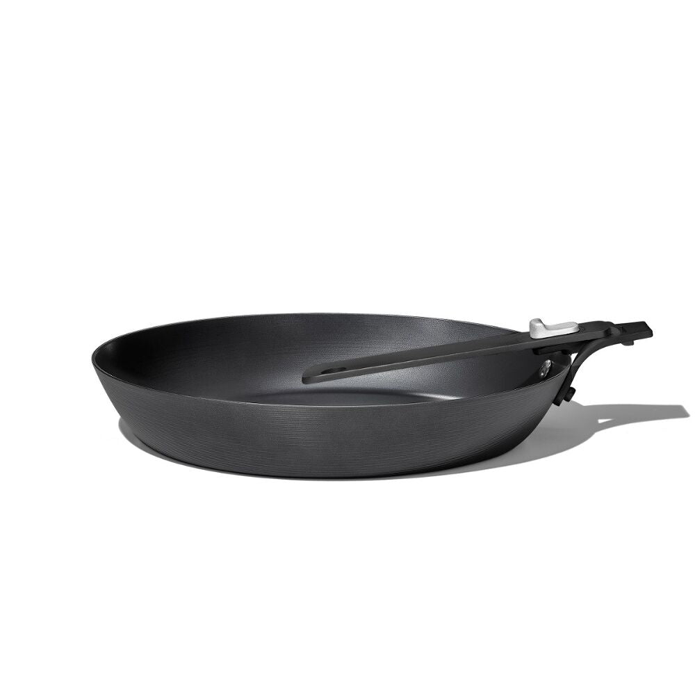 Carbon Steel With Removable Handle 10in Pan K8