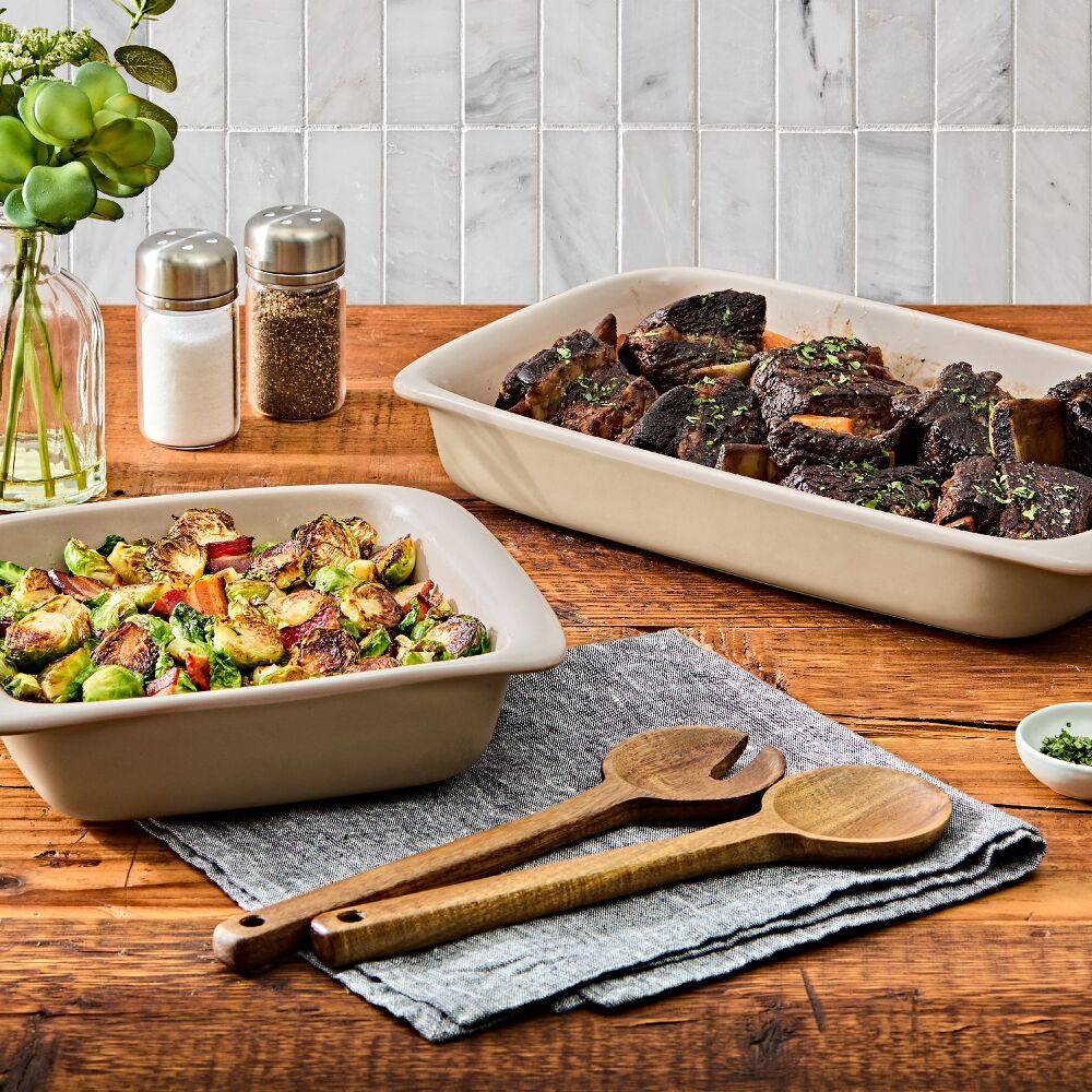 2 Qt Square Stoneware Baking Dish B4
