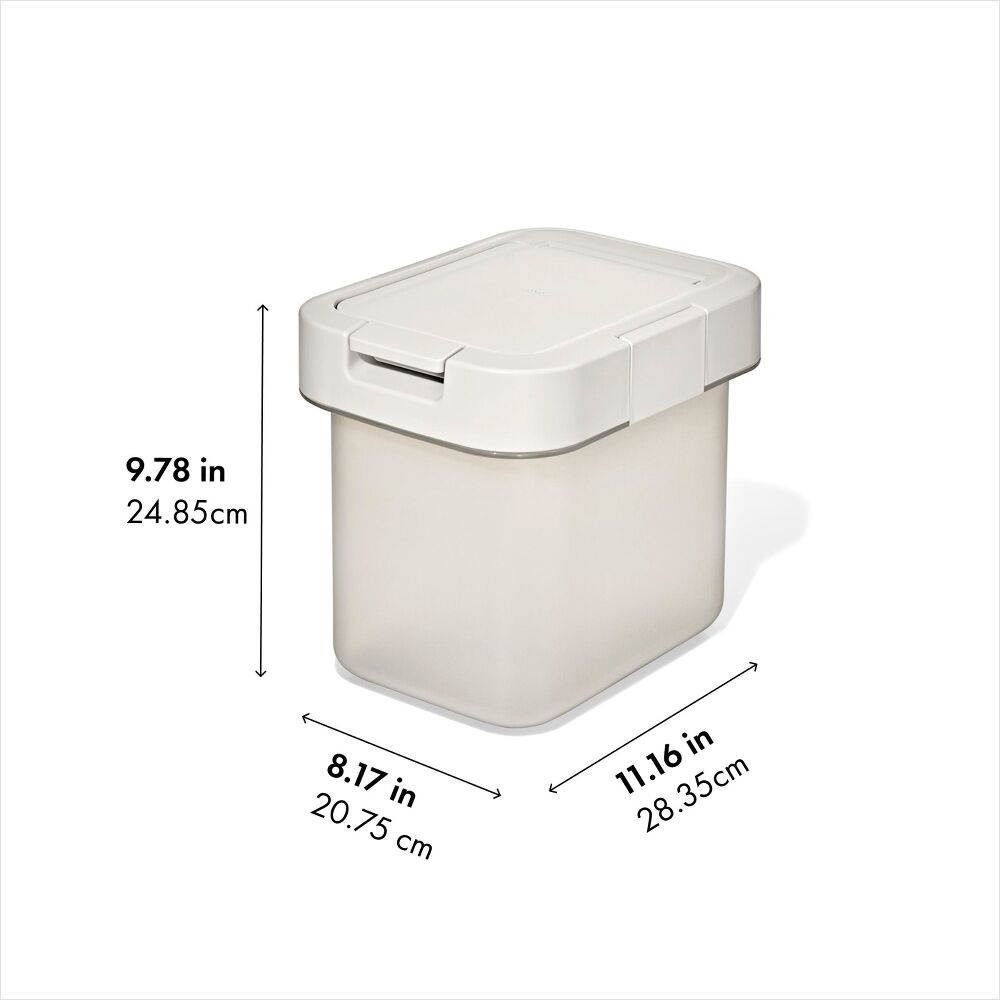 OXO Pet Airtight Food Container with Scoop — Small D9