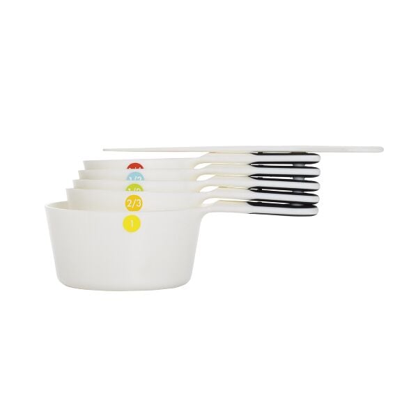 6 Piece Plastic Measuring Cups P1