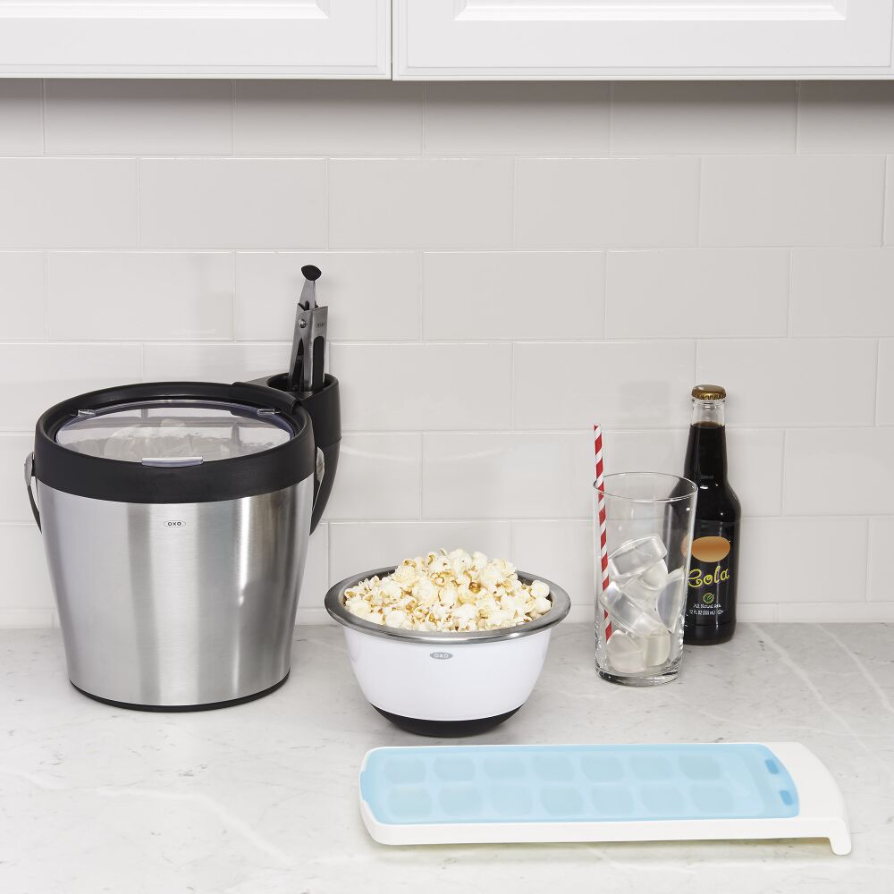 No-Spill Ice Cube Tray R7