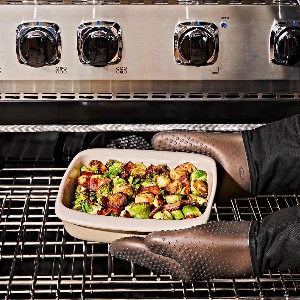 3 Qt Rectangular Stoneware Baking Dish M5