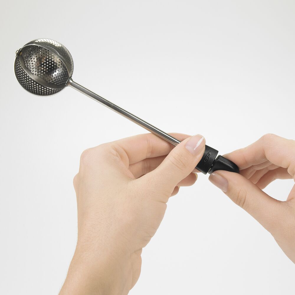 Twisting Tea Ball W7