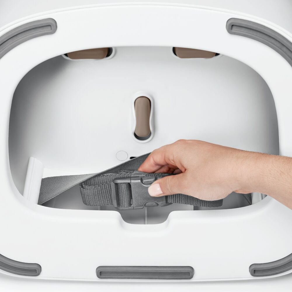 Nest Booster Seat with Removable Cushion I6