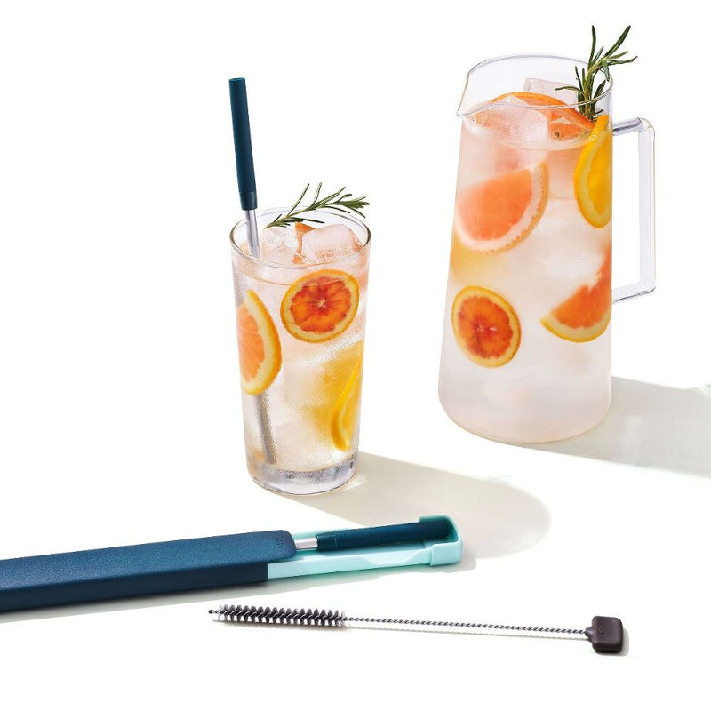 4-Piece Reusable Straw and Brush Set with Case W6