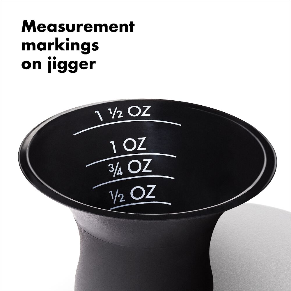 OXO Good Grips Plastic Cocktail Shaker- 20 oz/590 mL capacity G8