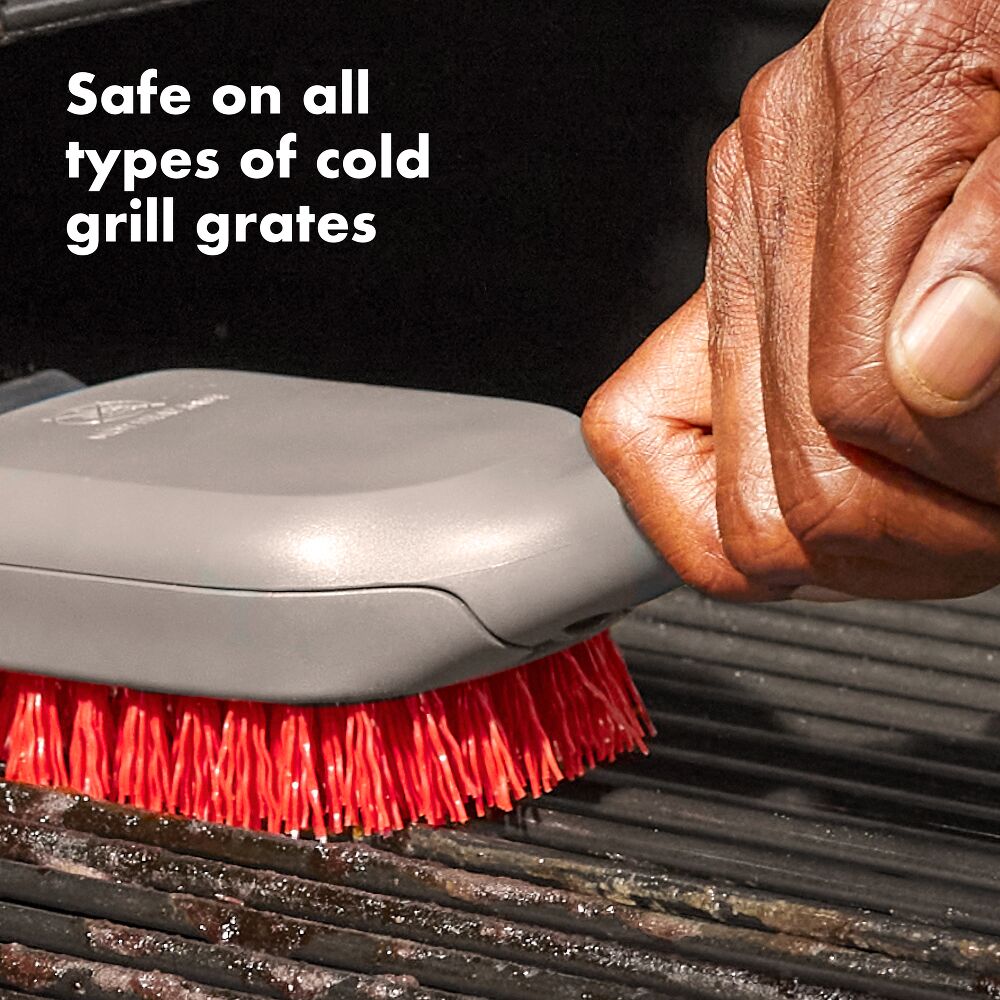 OXO Good Grips Nylon Grill Brush for Cold Cleaning T6