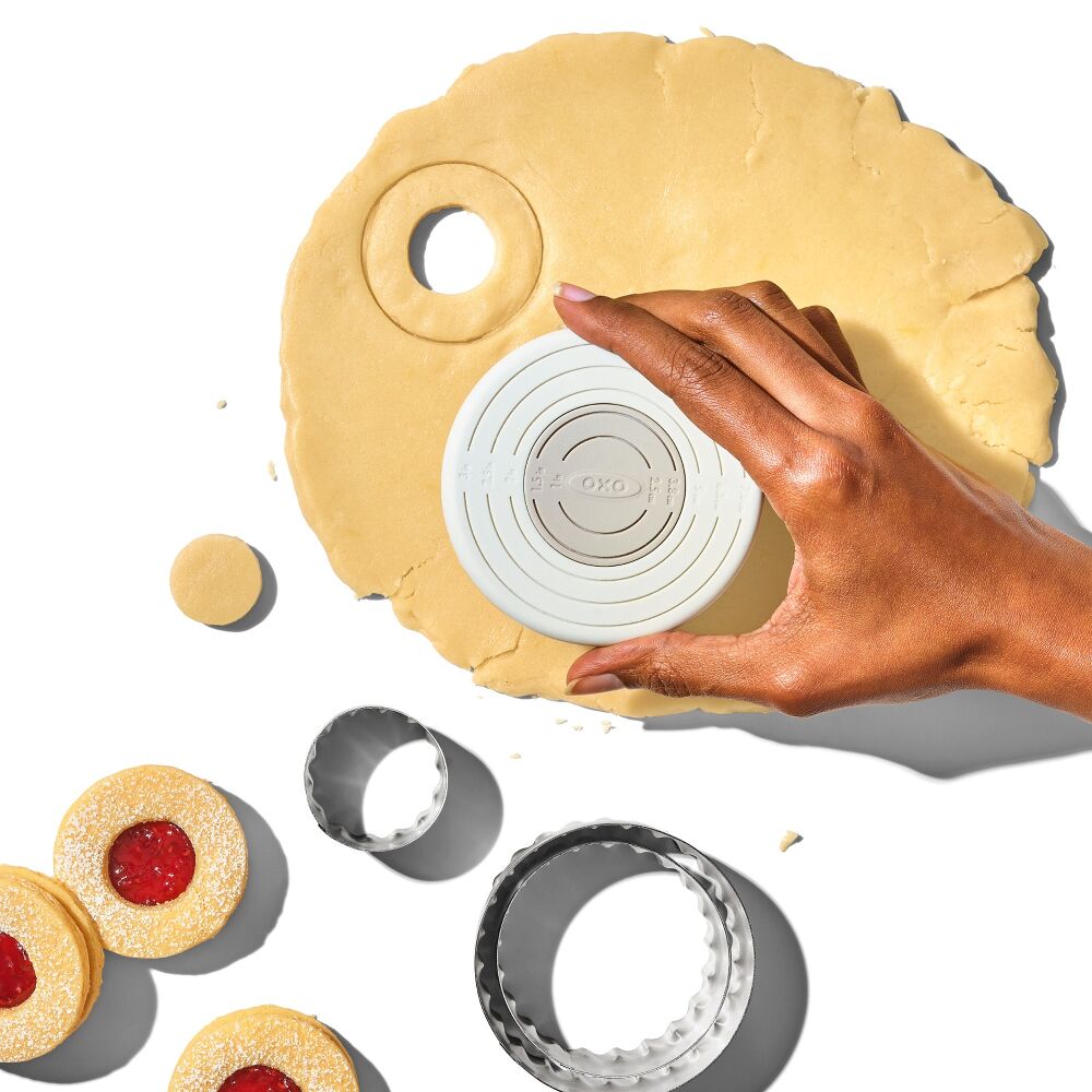 Double-Sided Cookie and Biscuit Cutter C0
