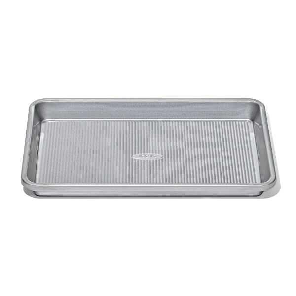 Non-Stick Pro Clear Coated Quarter Sheet Pan S7