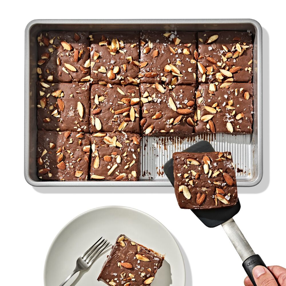 Non-Stick Pro Clear Coated 9 In x 13 In Cake Pan Z3