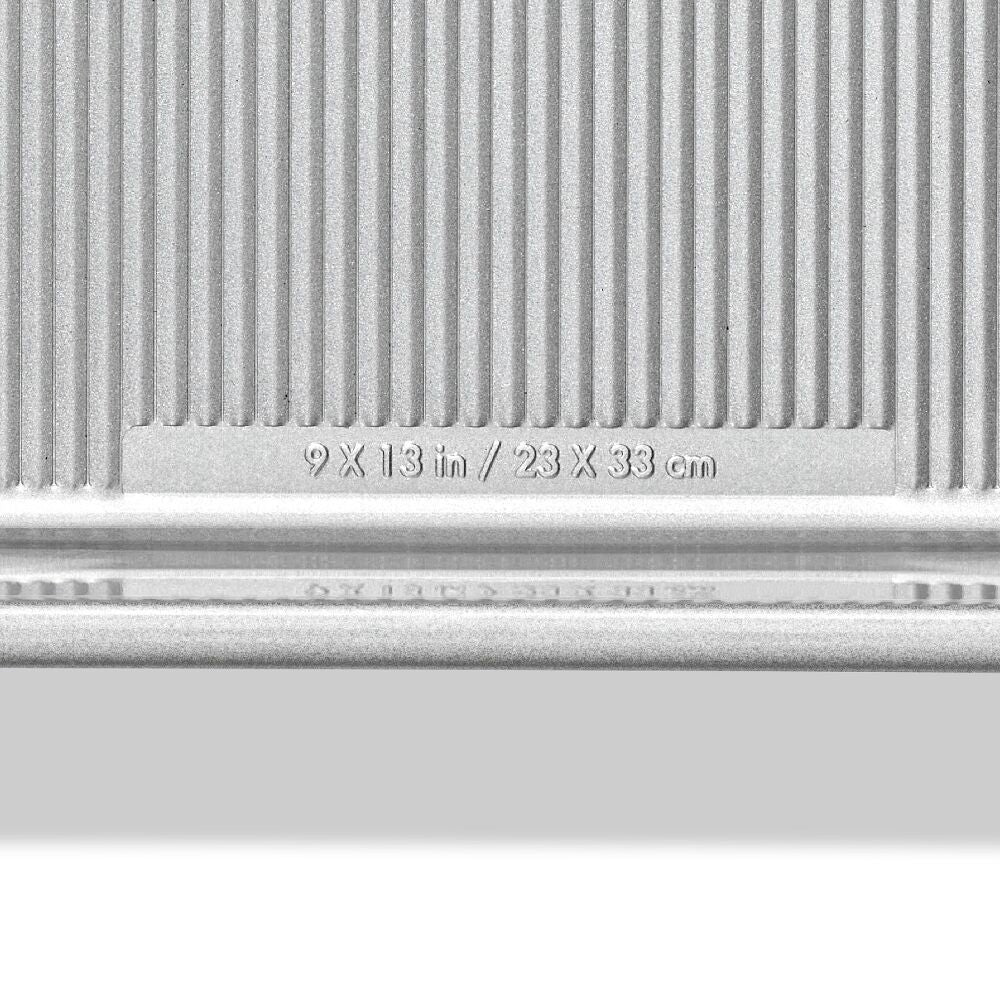 Non-Stick Pro Clear Coated 9 In x 13 In Cake Pan Z3