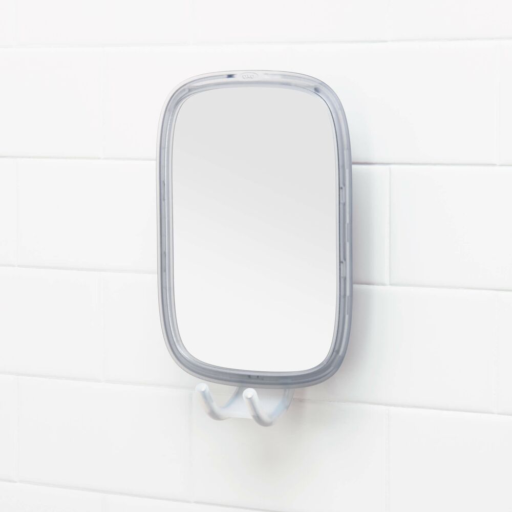 StrongHold™ Suction Fogless Mirror H1