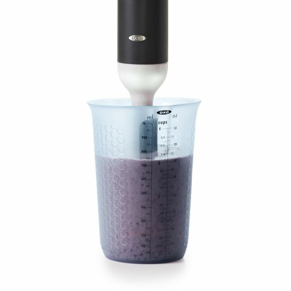 4 Cup Squeeze & Pour Measuring Cup J5