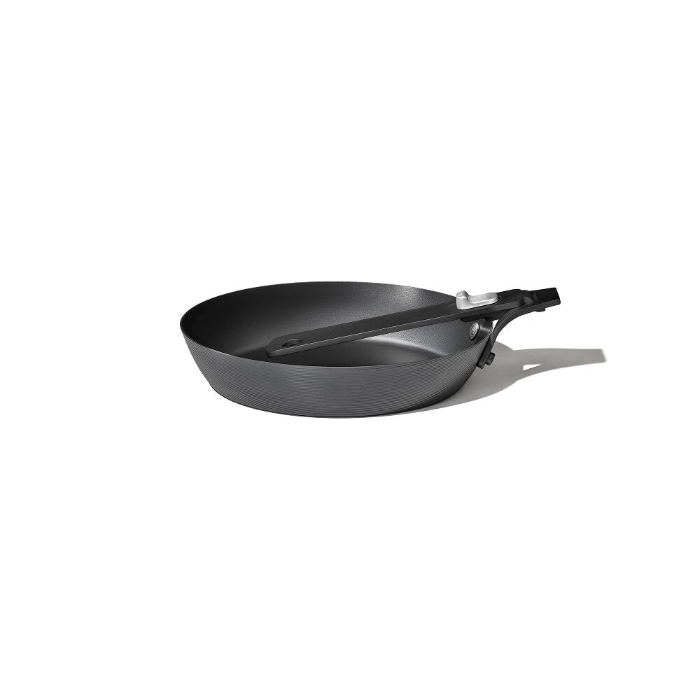 Carbon Steel With Removable Handle 8in Pan K7