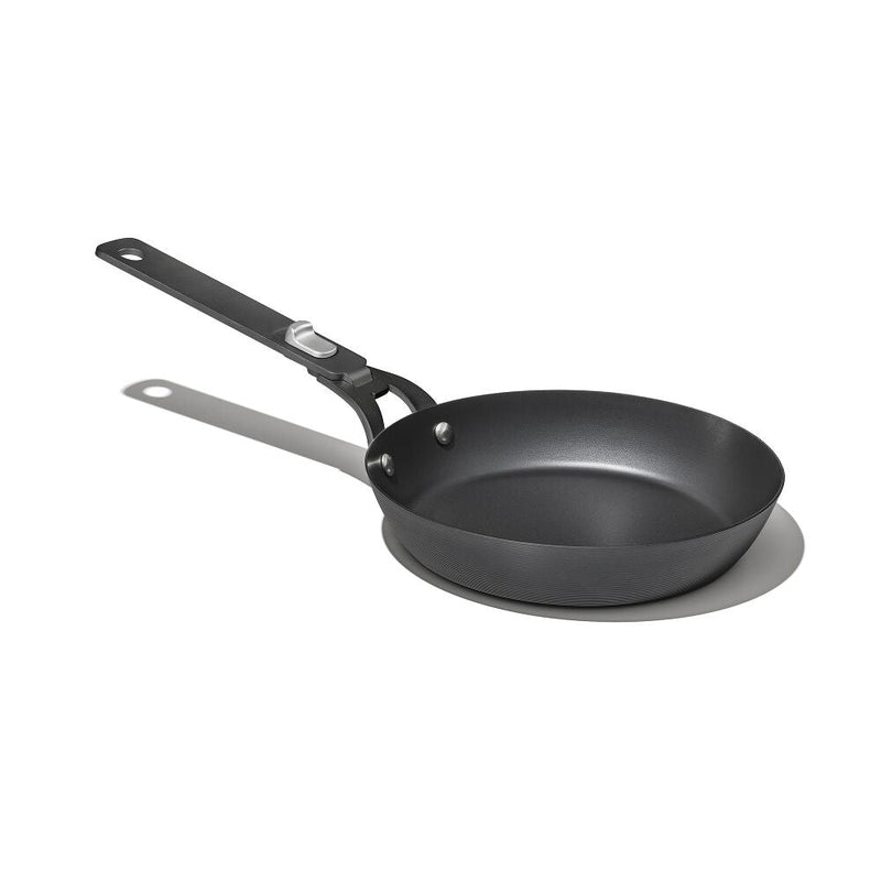 Carbon Steel With Removable Handle 8in Pan K7